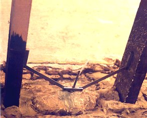 lateral restraint device